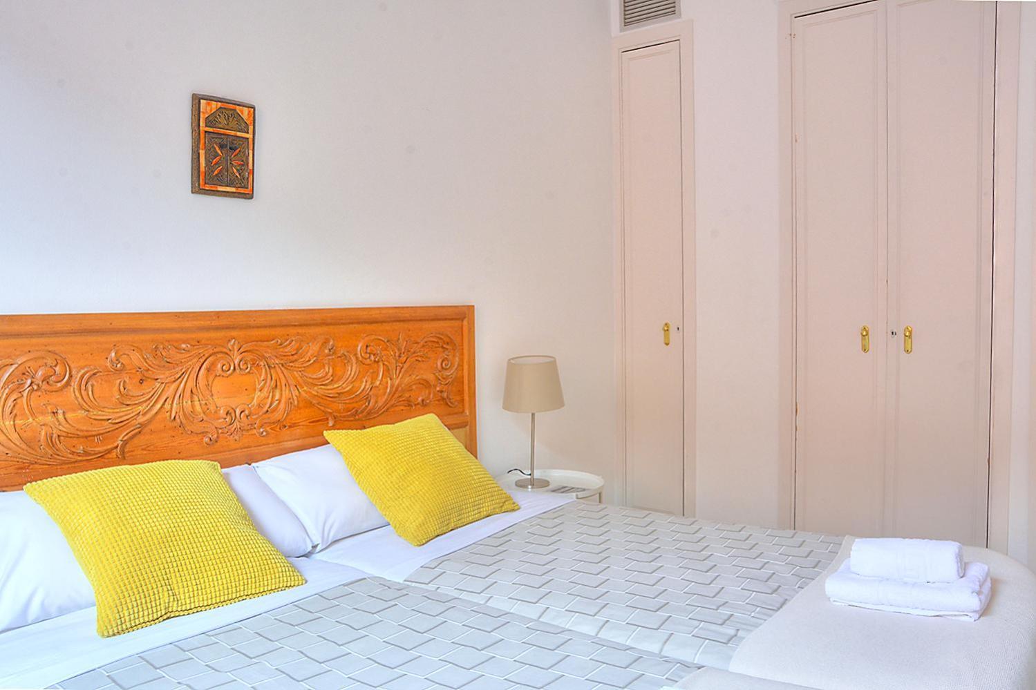 Apartamento Torre De La Plata Севилья Экстерьер фото