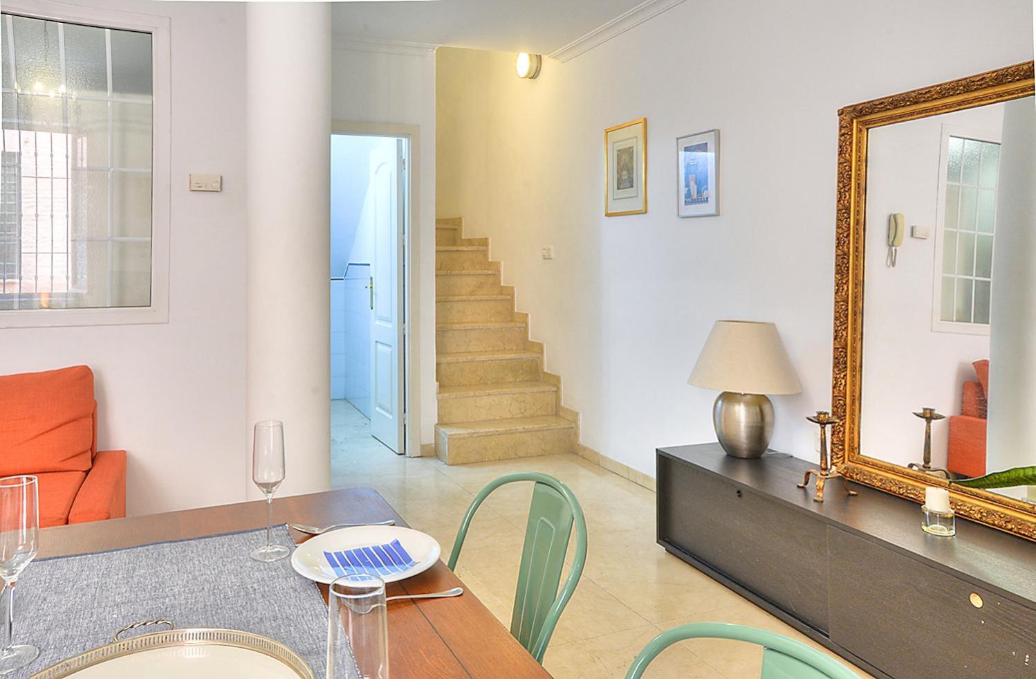 Apartamento Torre De La Plata Севилья Экстерьер фото